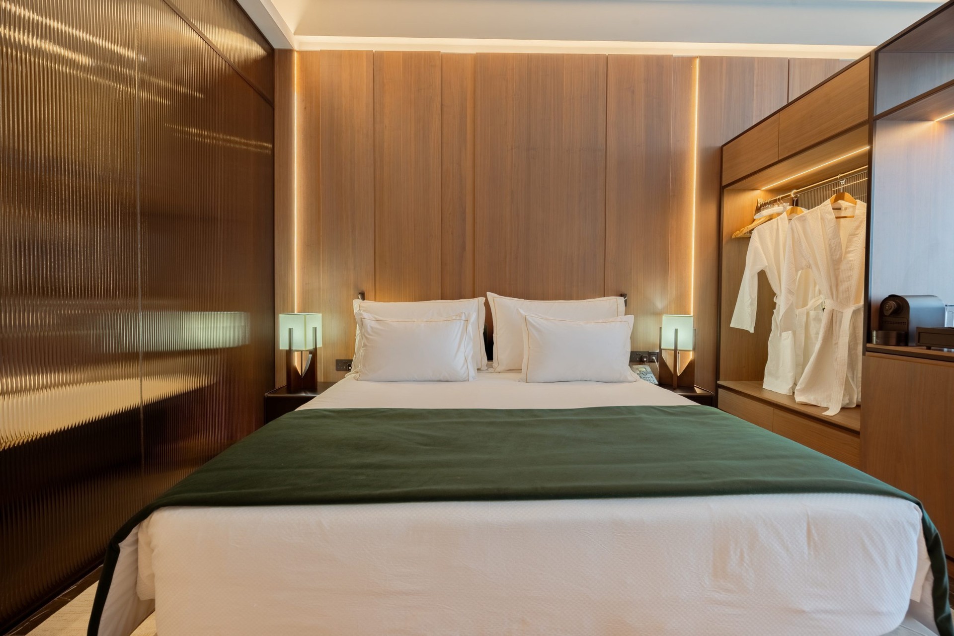 dji-hotel-9813